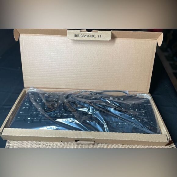 🔥❤️🔥 NEW Lenovo Preferred Pro II Wired External USB Keyboard New in Box - Picture 3 of 9